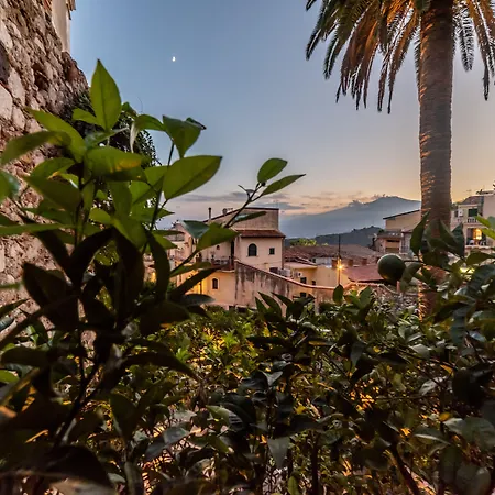 בית הארחה Medousa