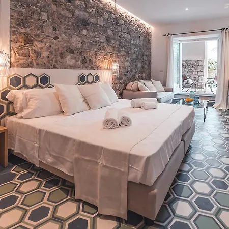 בית הארחה Medousa