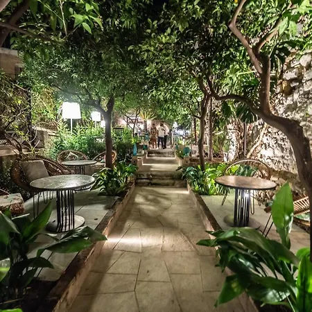 Affittacamere Médousa Bistrot&suites 4*